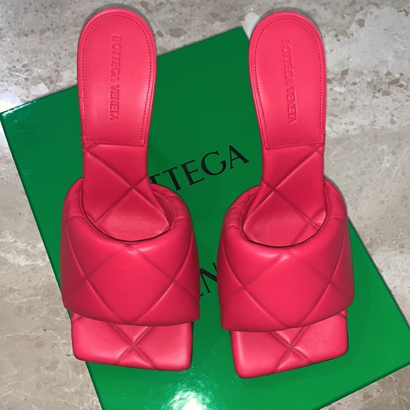 🎉🎉SOLD🎉🎉Bottega BV Lido heels - Picture 2 of 7